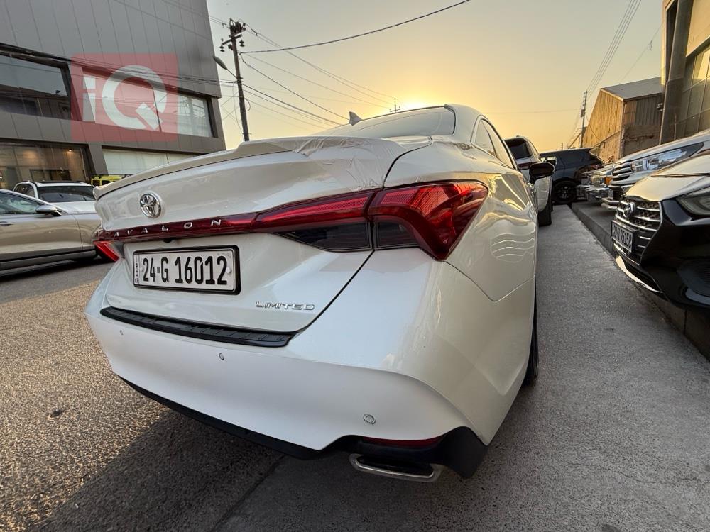 Toyota Avalon